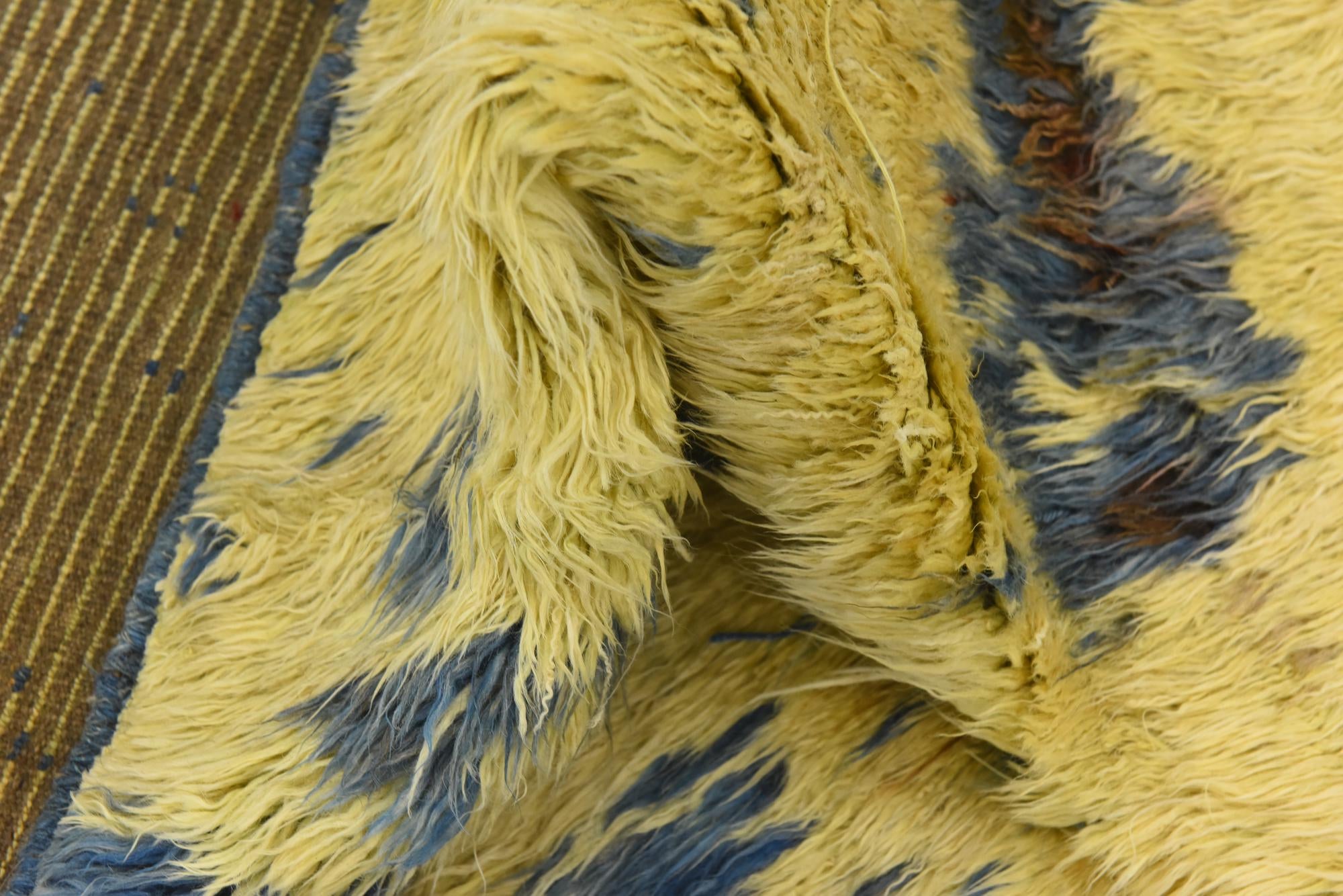 4' 10 x 6' 2 Hand Knotted Darya Wool Rug