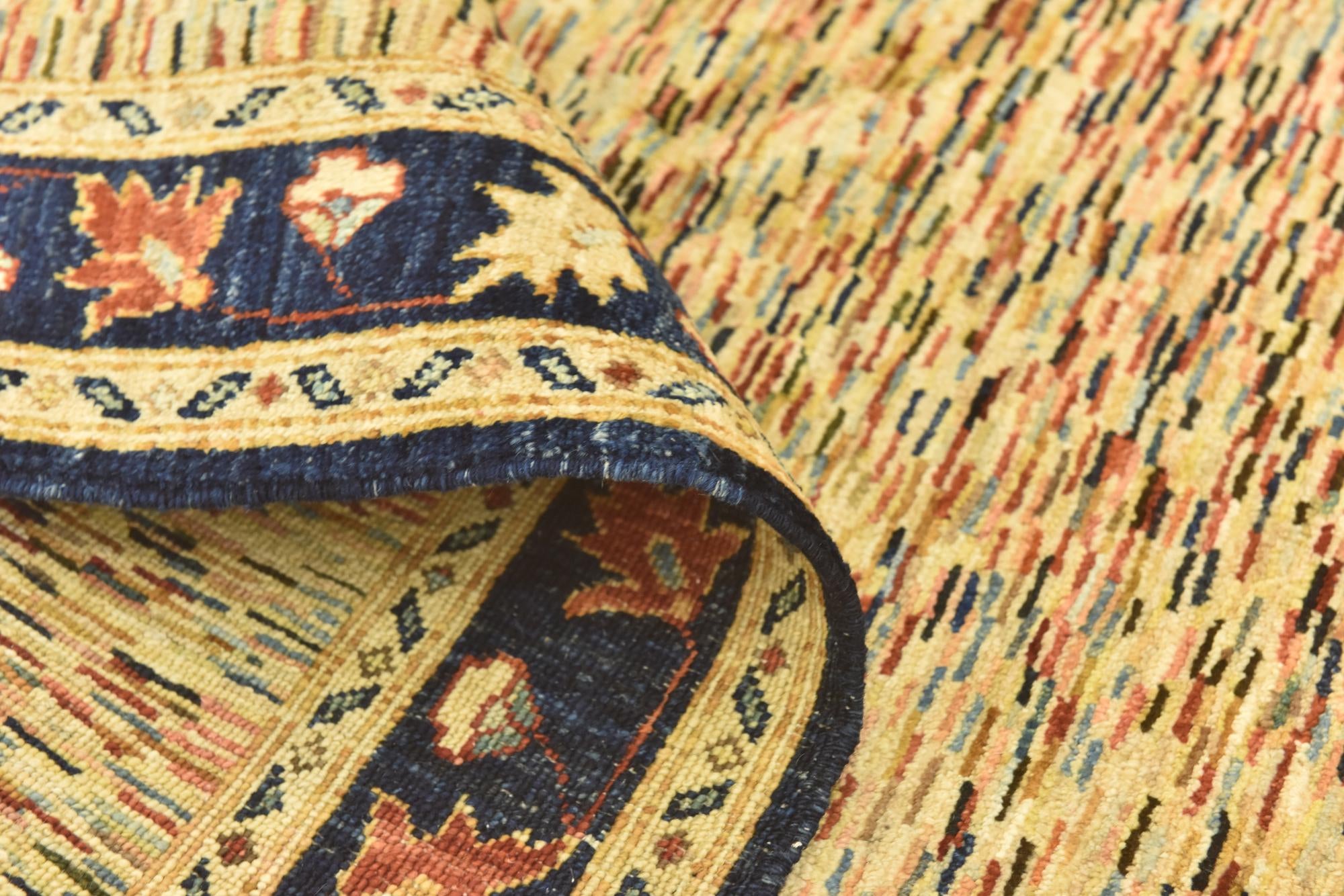 5' 6 x 7' 9 Hand Knotted Darya Rug