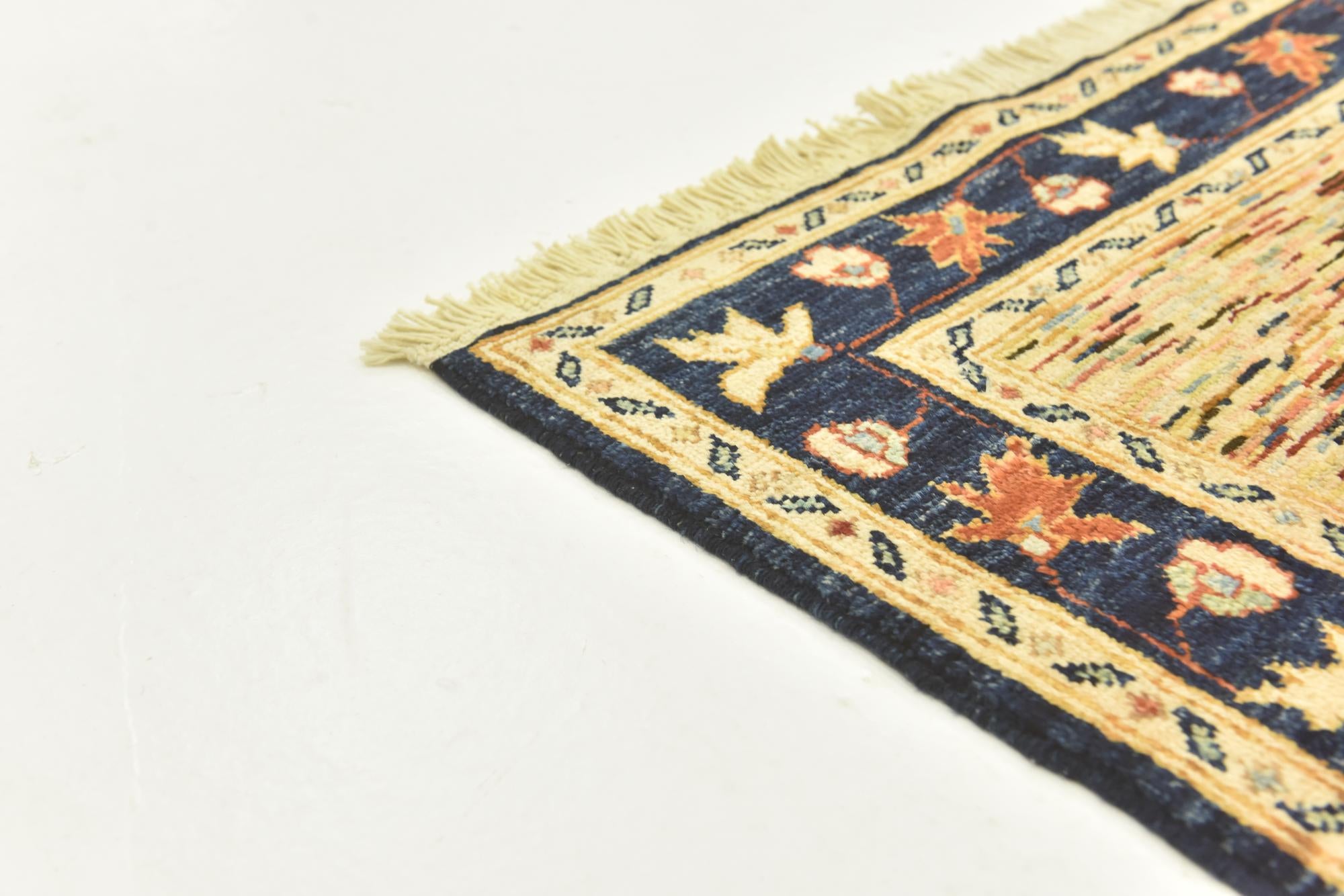 5' 6 x 7' 9 Hand Knotted Darya Rug