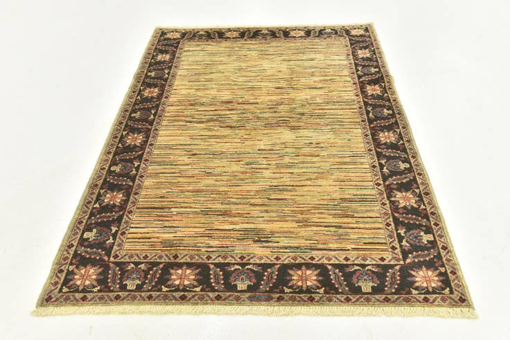 Detail image of 4' 2 x 6' Hand Knotted Darya Rug