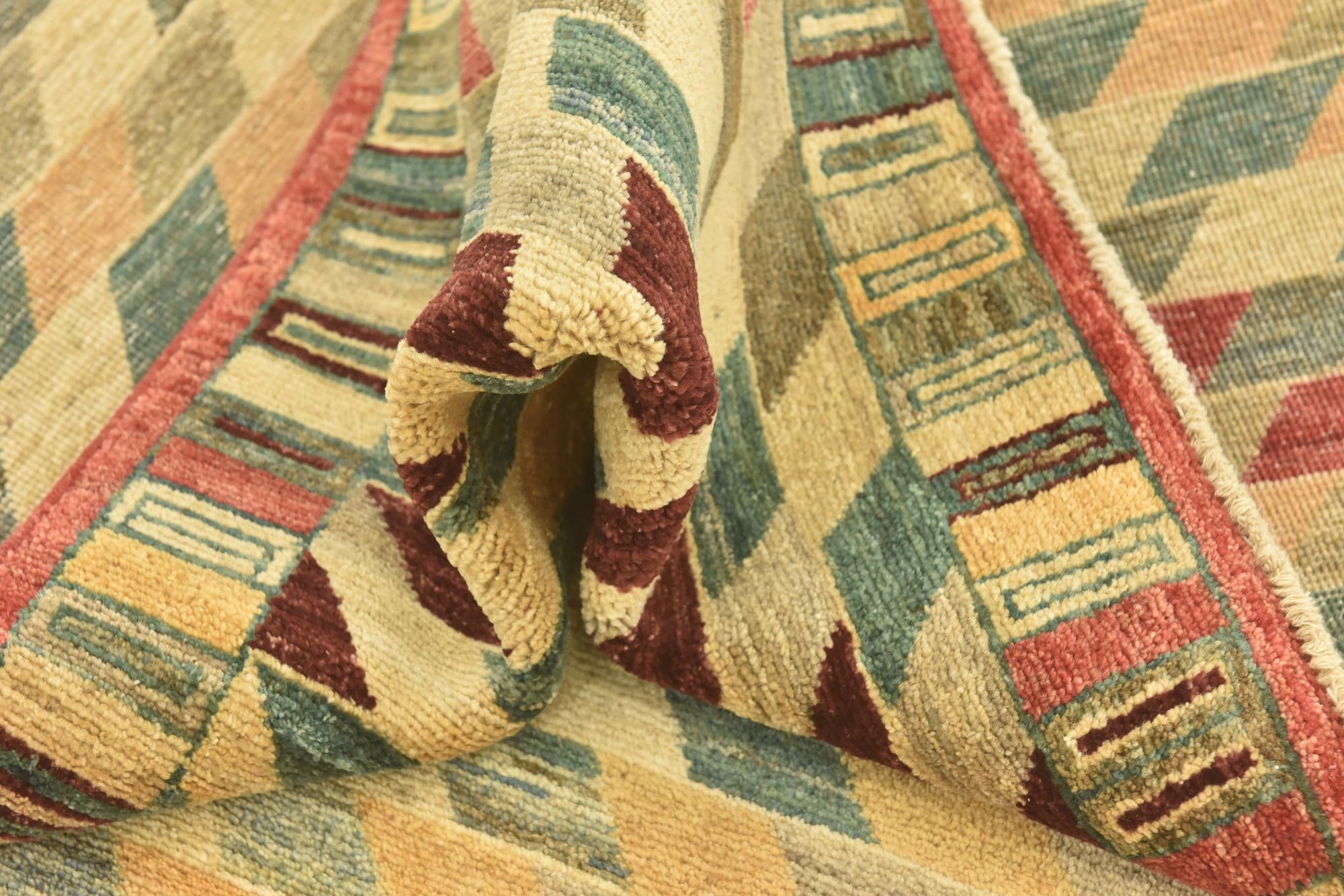 4' 1 x 5' 9 Hand Knotted Darya Oriental Rug