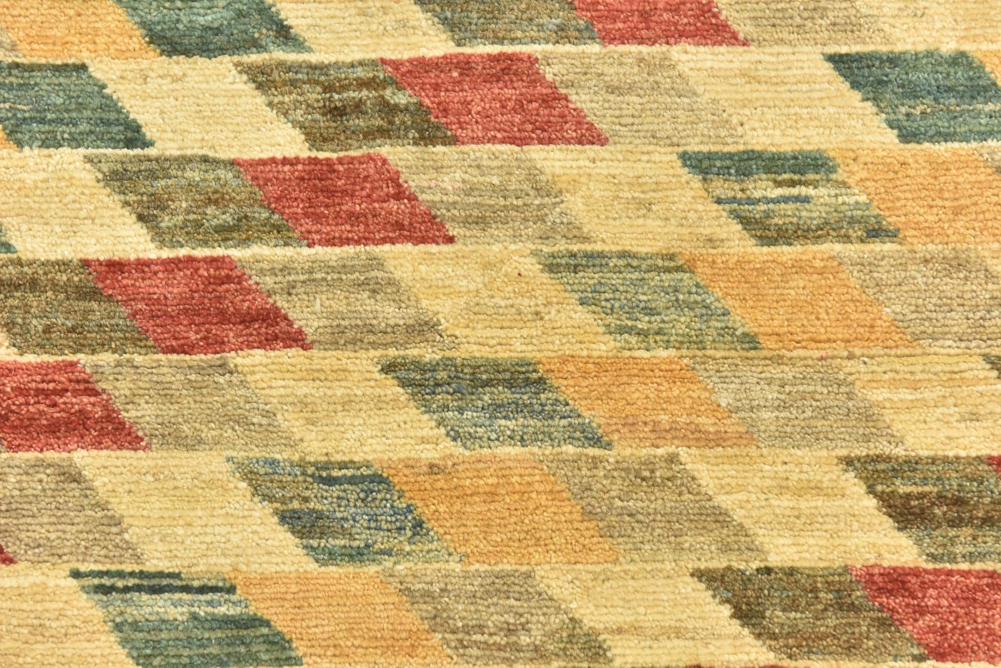 4' 1 x 5' 9 Hand Knotted Darya Oriental Rug