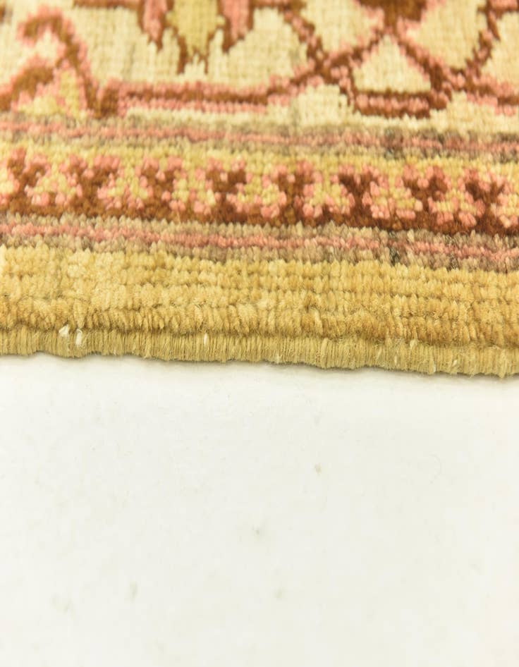 Detail image of 3' 9 x 5' 5  Hand Knotted Darya Oriental Rug