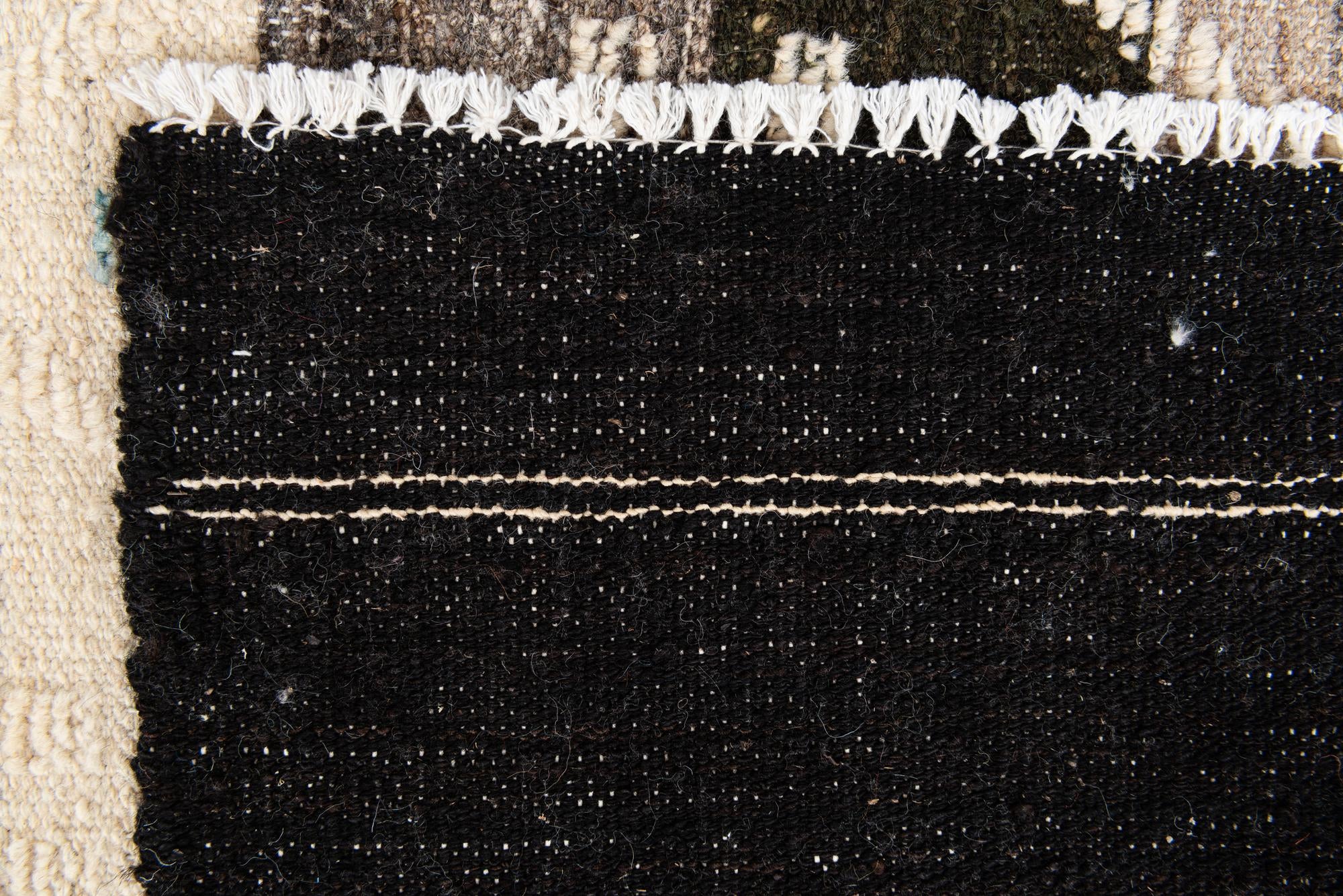 10' 4 x 14' 4 Hand Knotted Darya Wool Rug