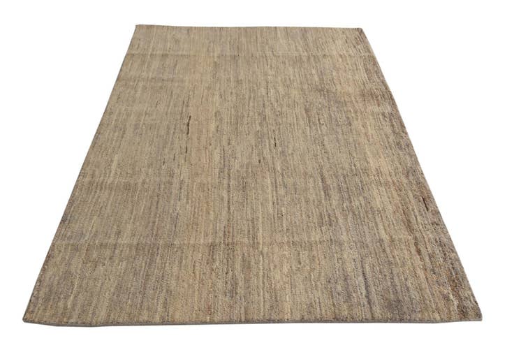 Detail image of 4' 1 x 7' 2 Hand Knotted Darya Wool Rug