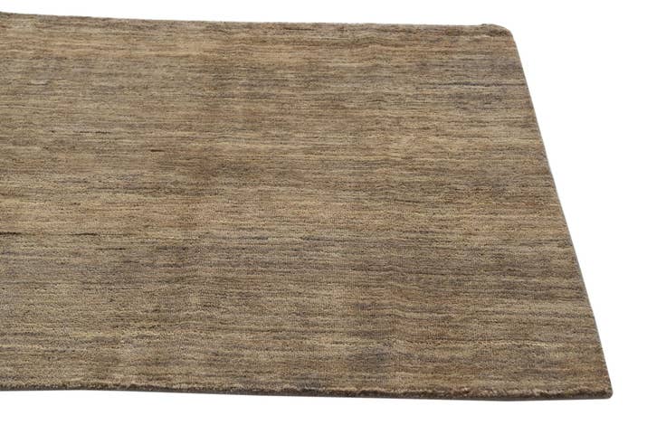 Detail image of 4' 1 x 7' 2 Hand Knotted Darya Wool Rug