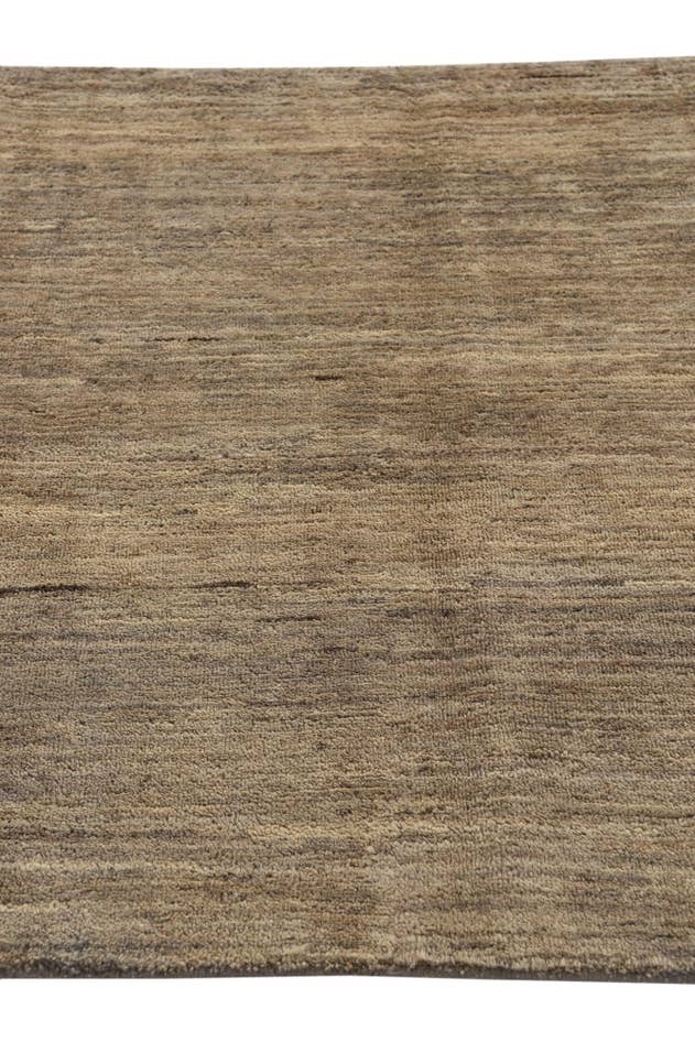 Detail image of 4' 1 x 7' 2 Hand Knotted Darya Wool Rug