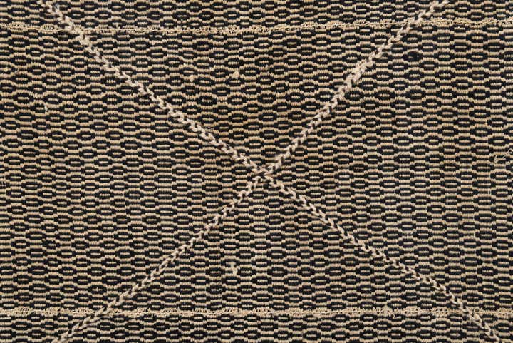 5' x 6' 11 Hand Knotted Darya Wool Rug