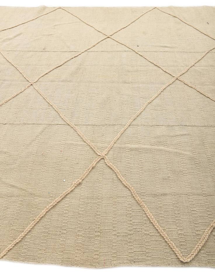 Detail image of 7' 11 x 9' 6  Hand Knotted Darya Wool Rug