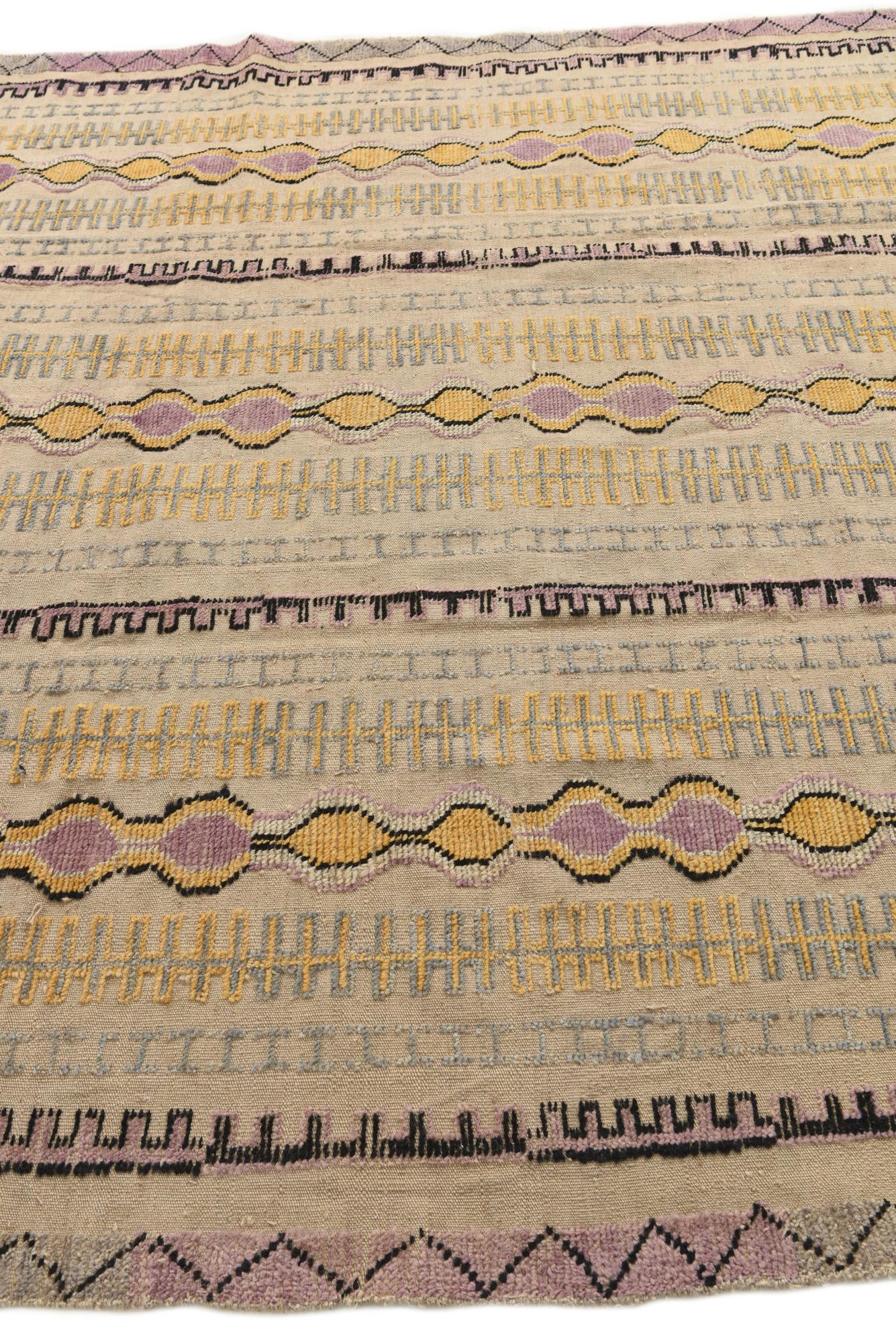 7' 8 x 10' 2 Hand Knotted Darya Wool Rug