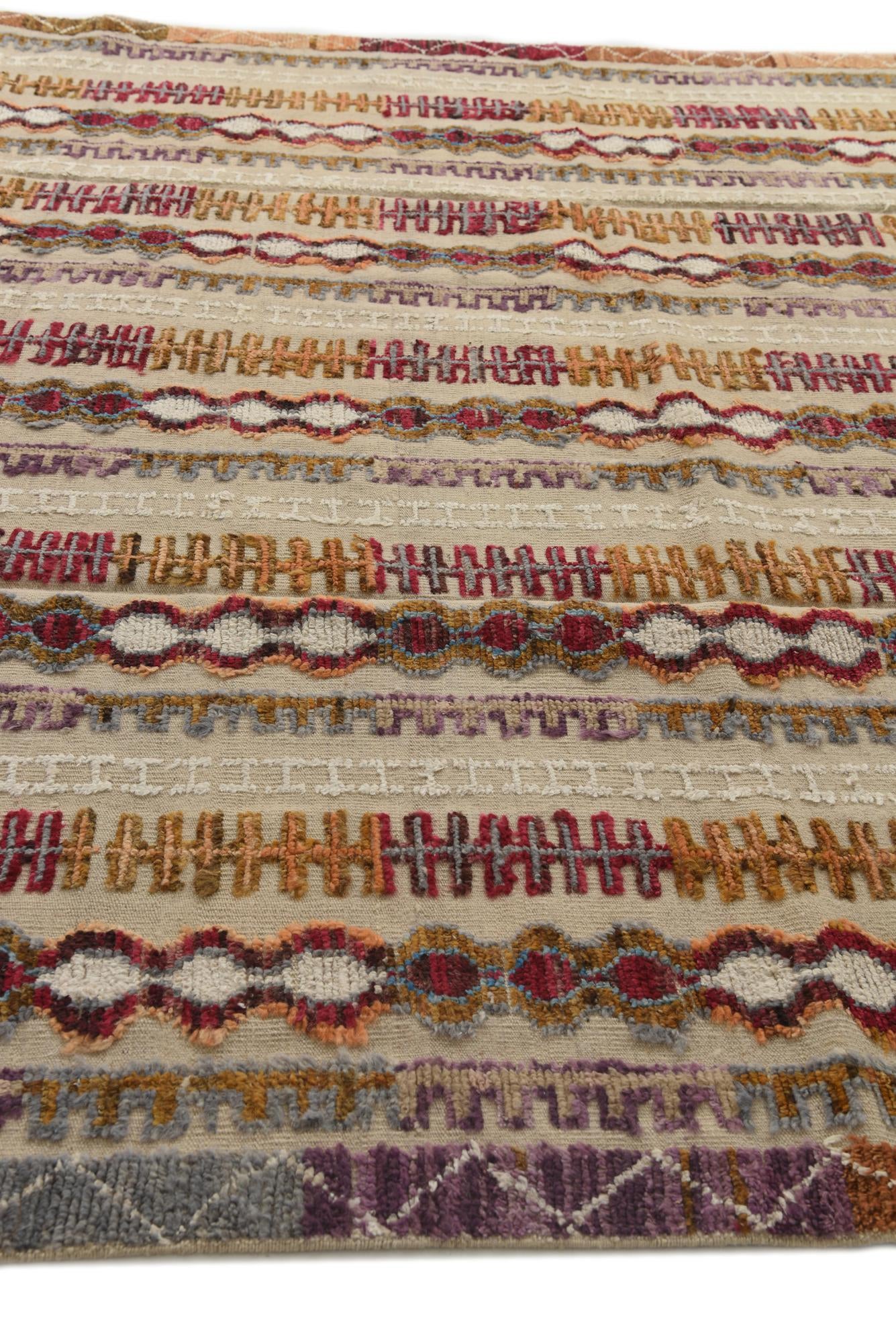 9' x 12' 6 Hand Knotted Darya Wool Rug