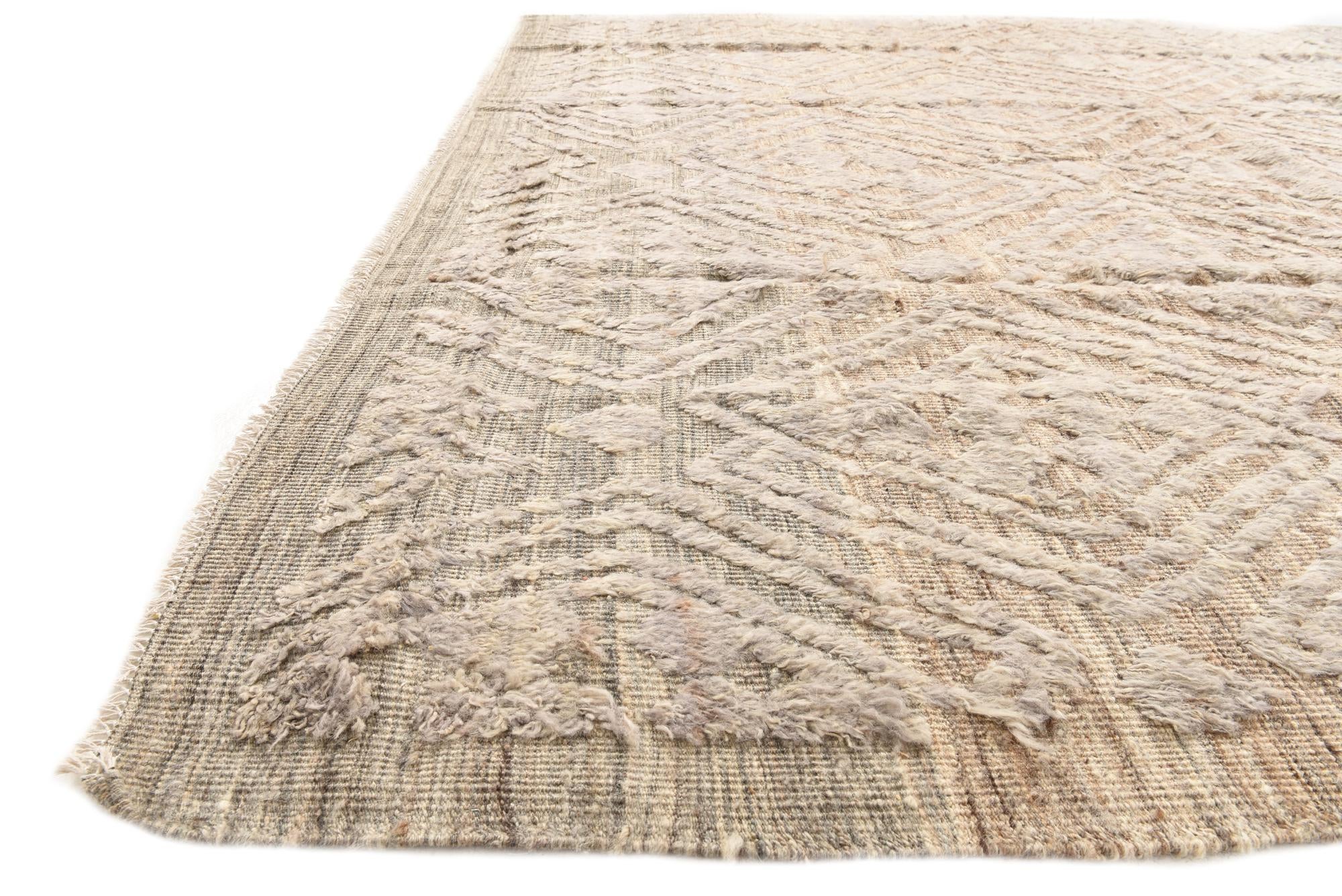 8' 9 x 12' 5 Hand Knotted Darya Wool Rug