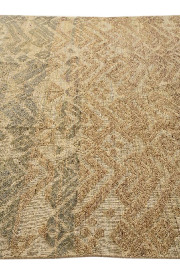 Detail image of 7' 9 x 10' 2 Hand Knotted Darya Wool Rug
