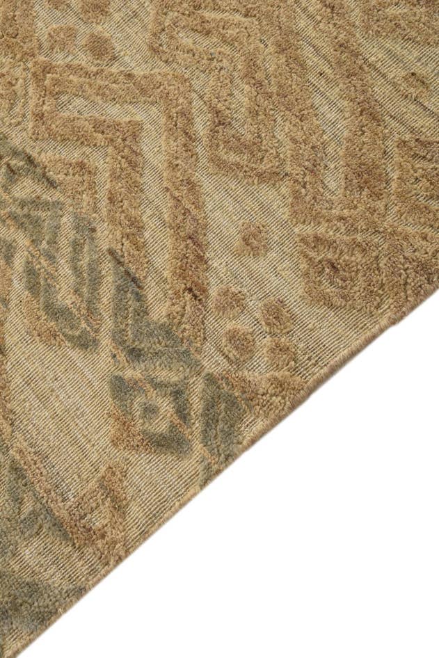 Detail image of 7' 9 x 10' 2 Hand Knotted Darya Wool Rug