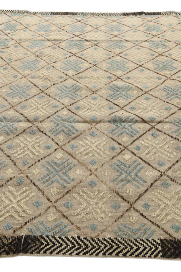 Detail image of 8' 8 x 12' 1 Hand Knotted Darya Wool Rug