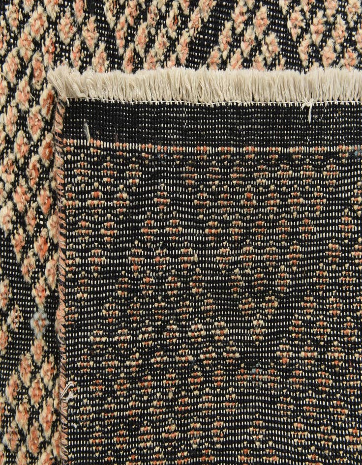 Detail image of 6' 7 x 10' 4  Hand Knotted Darya Wool Rug