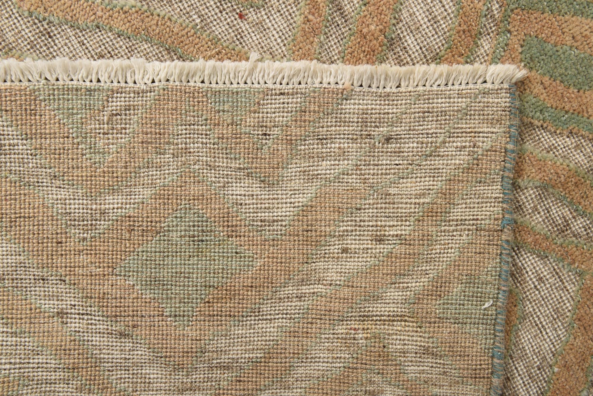 7' 11 x 10' 6 Hand Knotted Darya Wool Rug