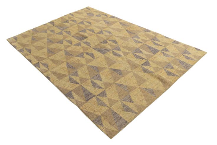 Detail image of 5' 7 x 8' Hand Knotted Darya Wool Rug