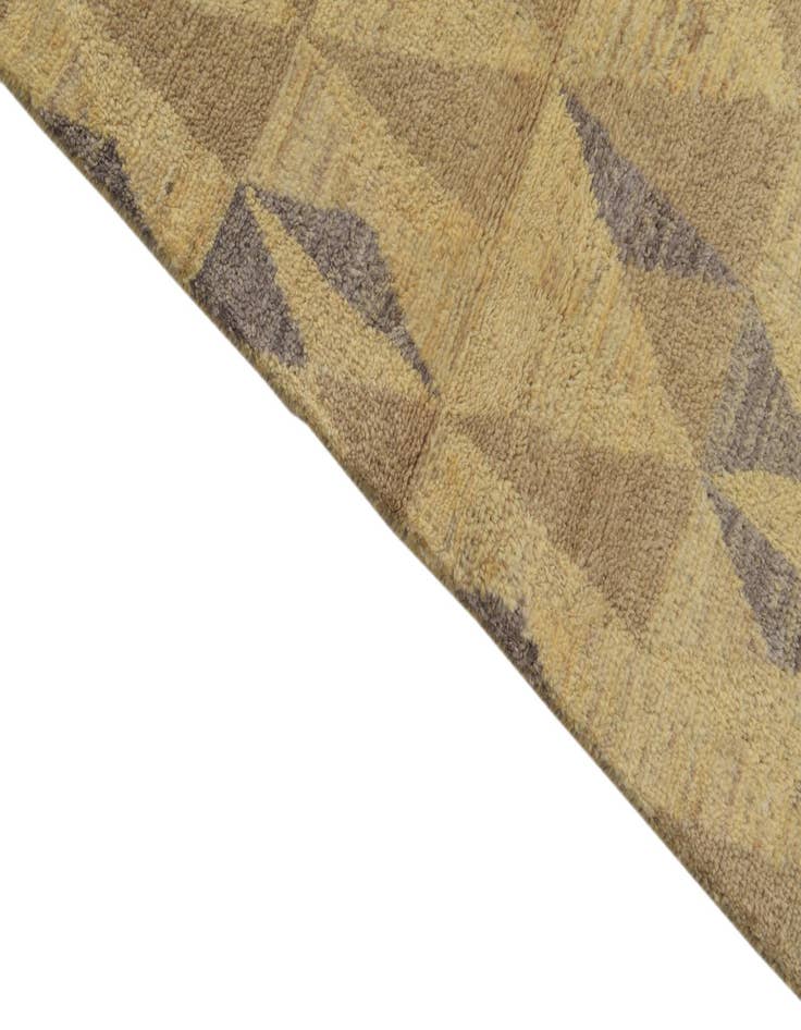 Detail image of 5' 7 x 8'  Hand Knotted Darya Wool Rug