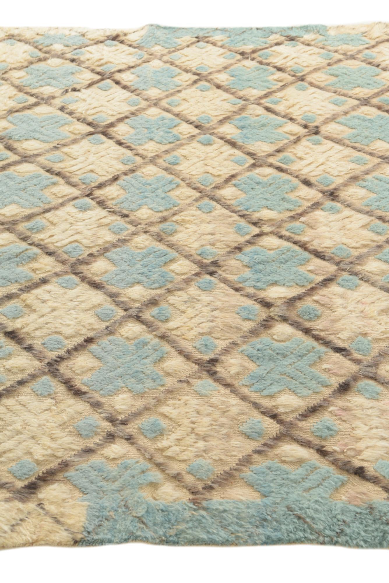 7' 7 x 10' 3 Hand Knotted Darya Wool Rug