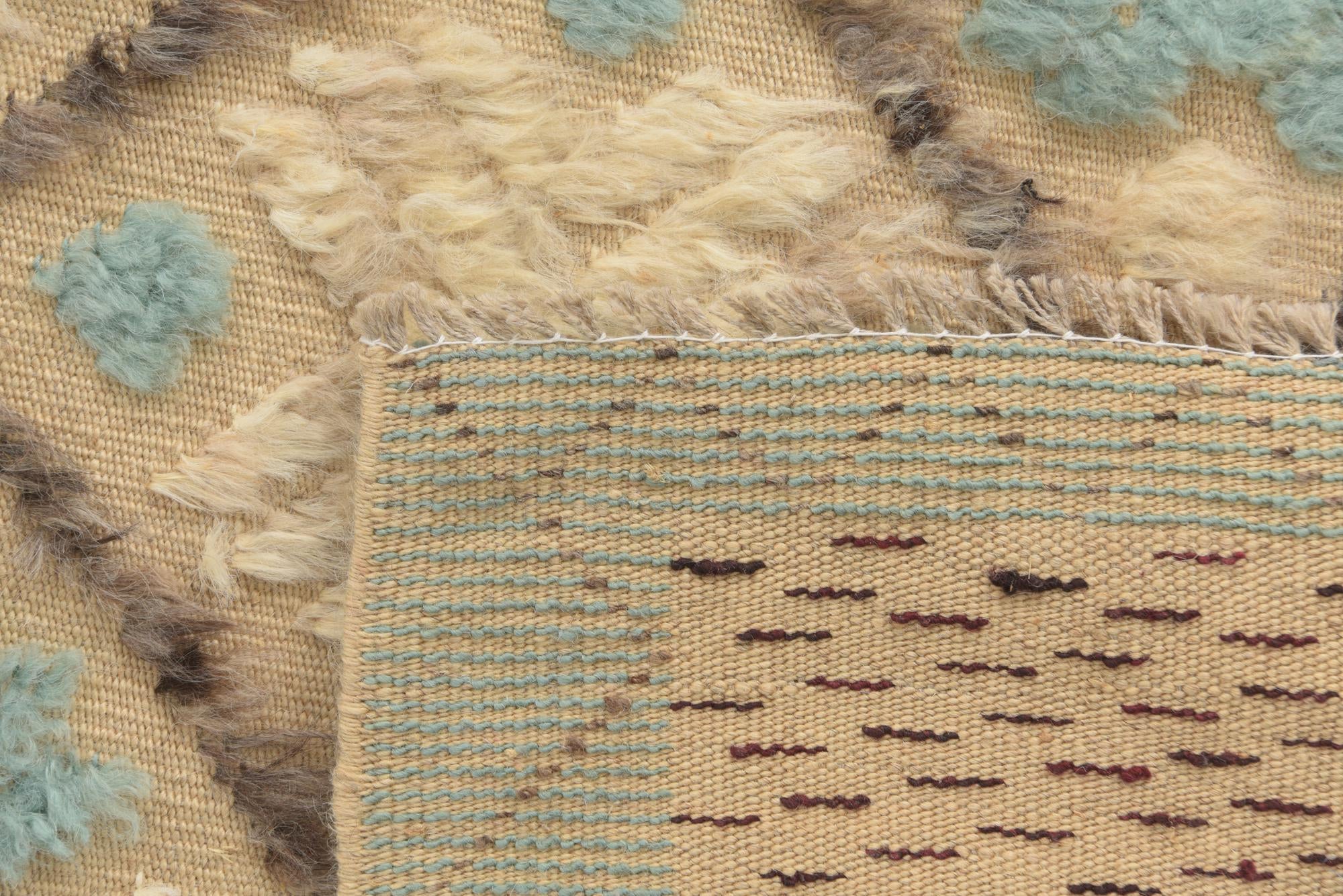 7' 7 x 10' 3 Hand Knotted Darya Wool Rug
