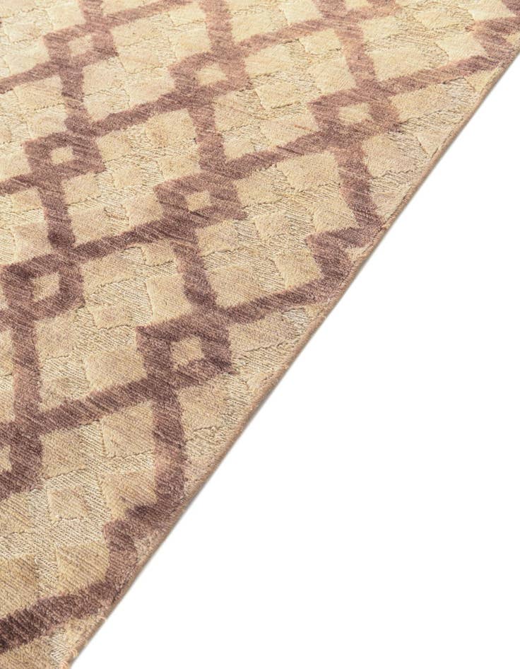 Detail image of 4' 2 x 5' 8  Hand Knotted Darya Wool Rug