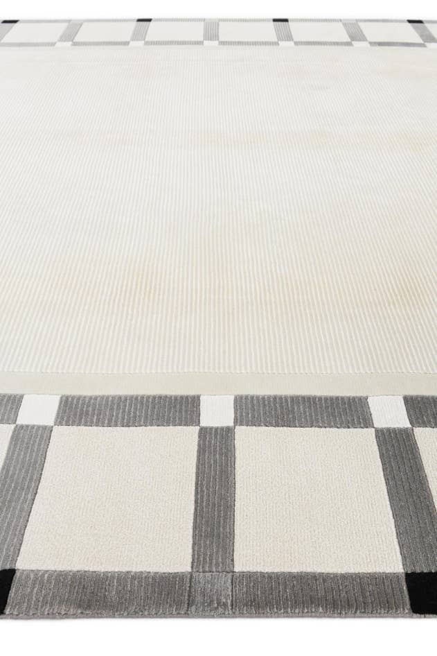 Detail image of 7' 10 x 9' 10 Hand Knotted Darya Wool Rug