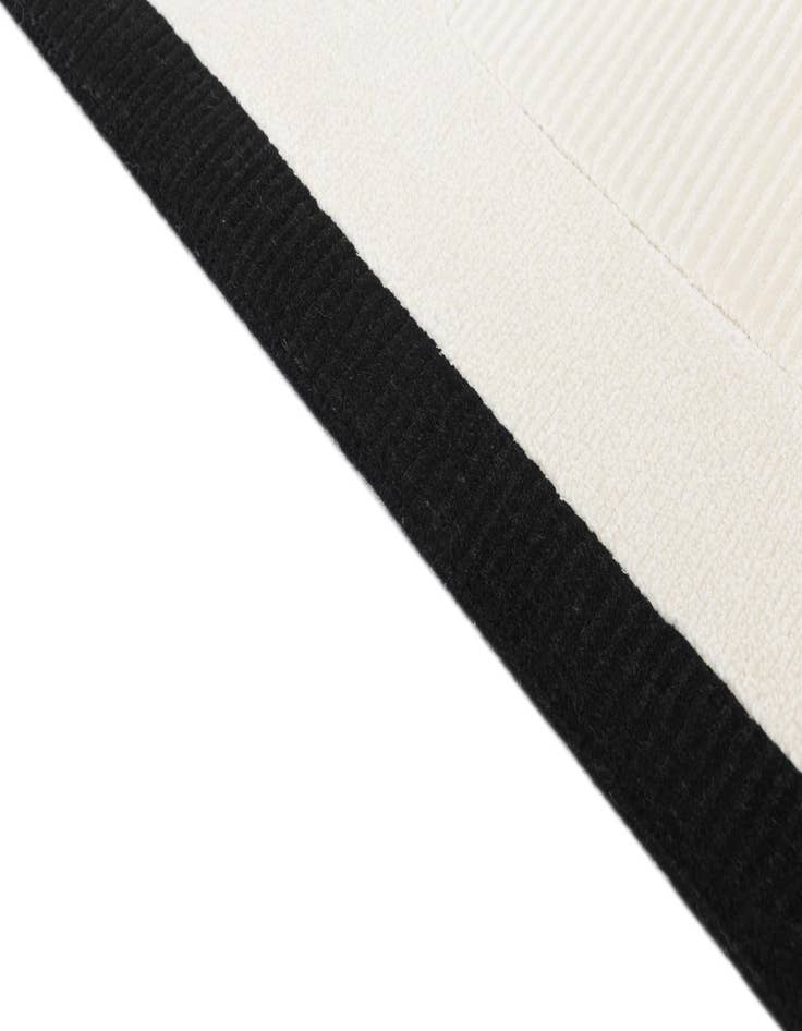 Detail image of 7' 10 x 10'  Hand Knotted Darya Wool Rug