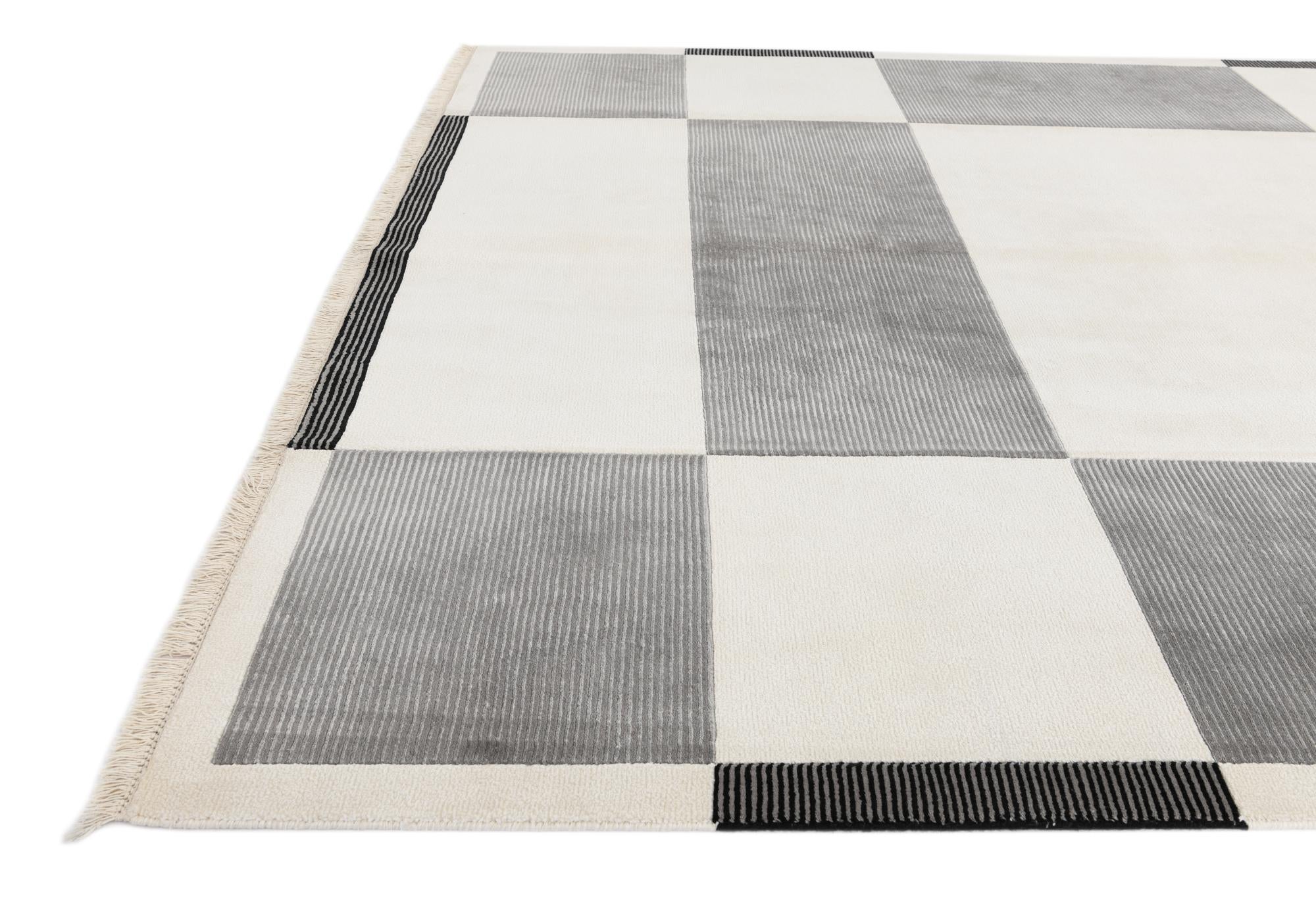 7' 10 x 9' 11 Hand Knotted Darya Wool Rug
