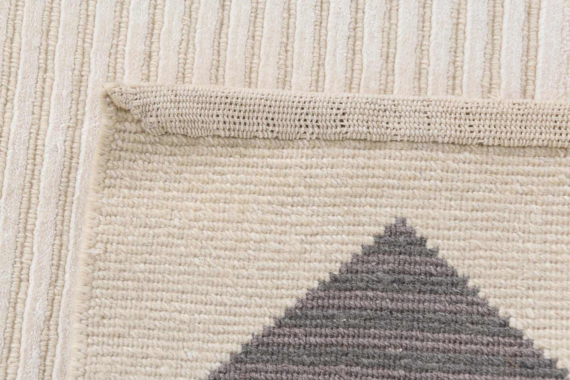 8' 1 x 9' 11 Hand Knotted Darya Wool Rug