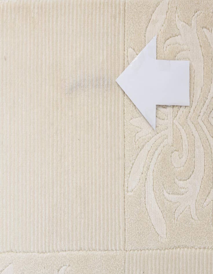 Detail image of 7' 11 x 10' 1  Hand Knotted Darya Wool Rug