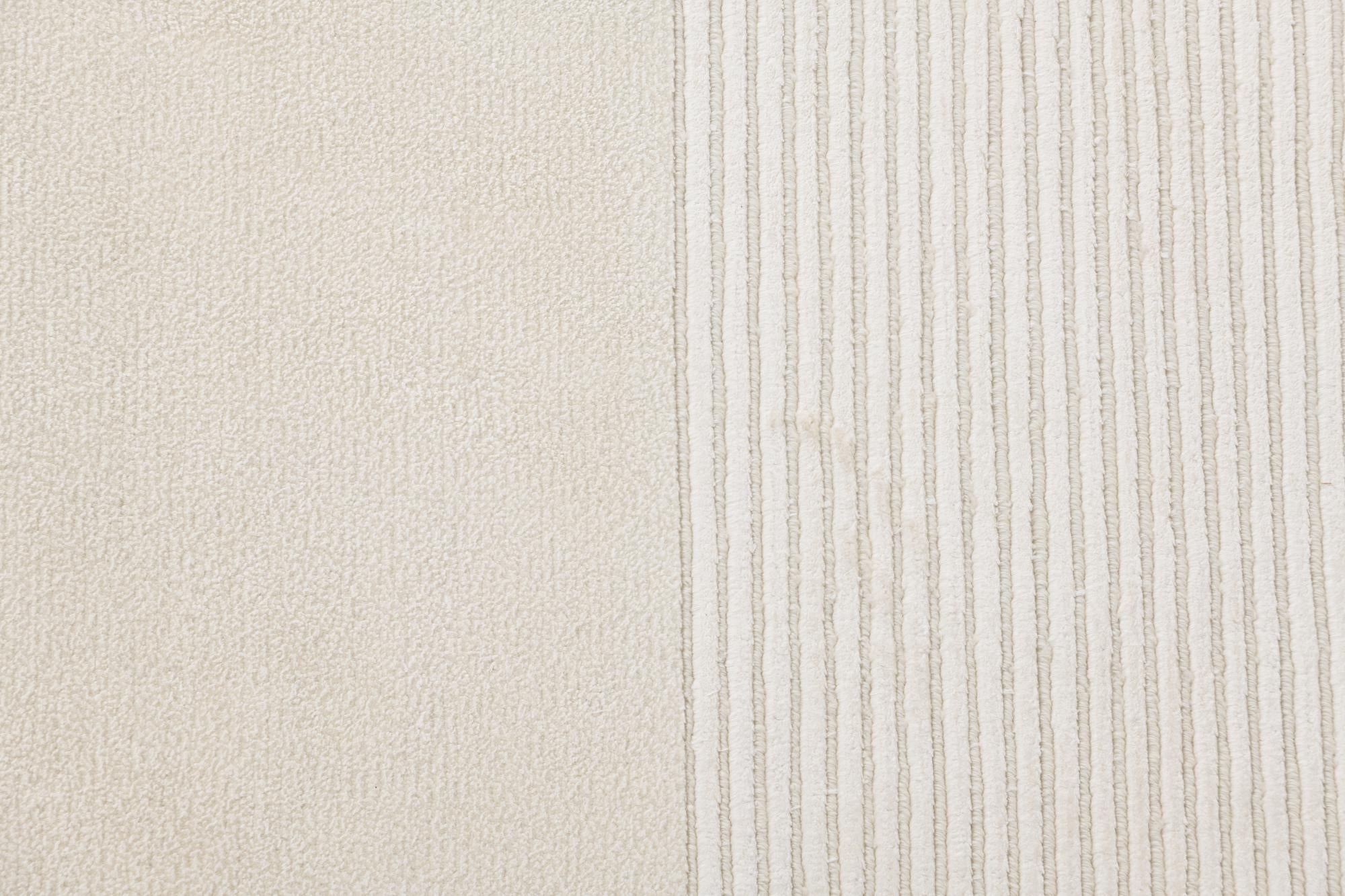 7' 11 x 9' 10 Hand Knotted Darya Wool Rug