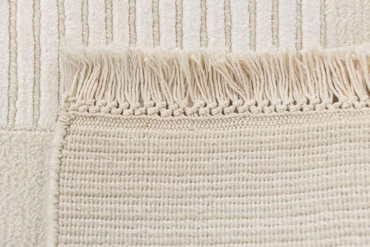 7' 11 x 9' 10 Hand Knotted Darya Wool Rug