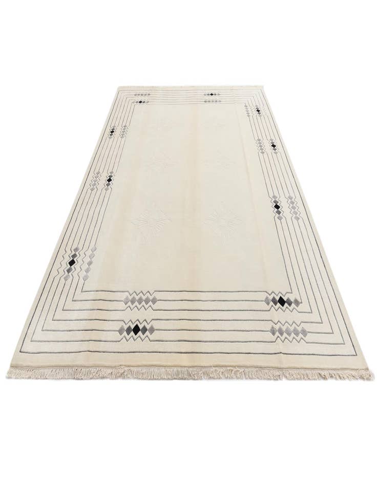 Detail image of 7' 10 x 9' 11  Hand Knotted Darya Wool Rug