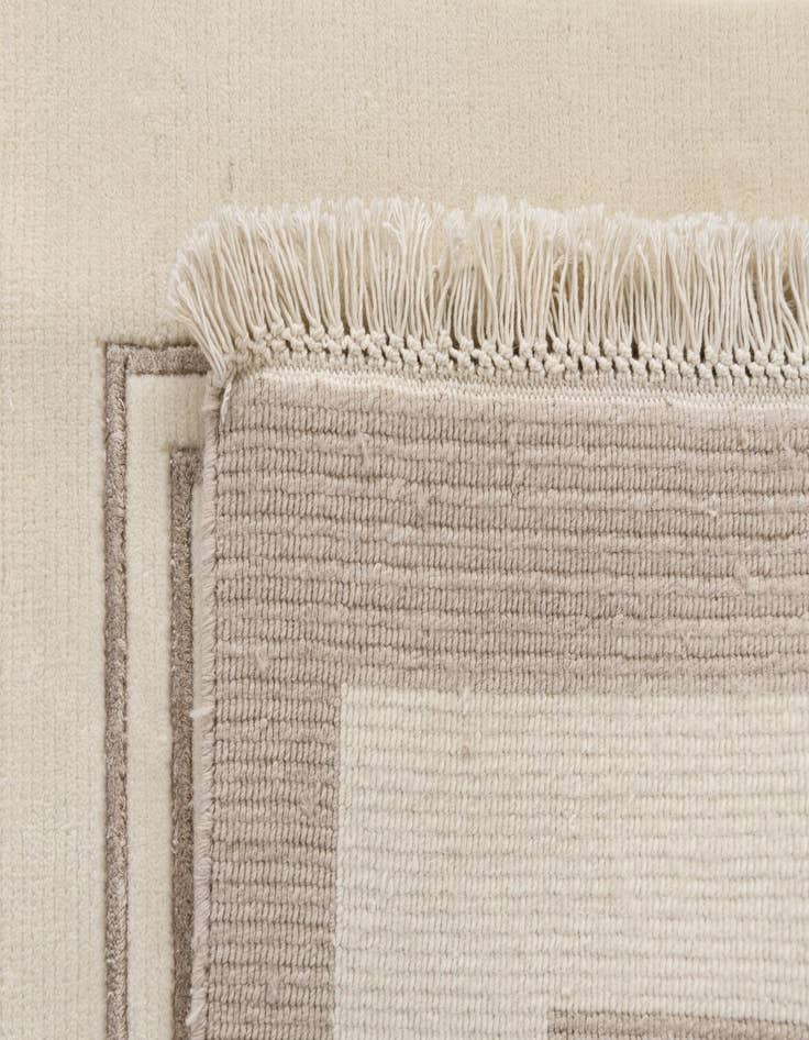 Detail image of 8' 1 x 11' 6  Hand Knotted Darya Wool Rug