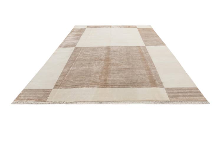 Detail image of 8' 1 x 11' 5 Hand Knotted Darya Wool Rug