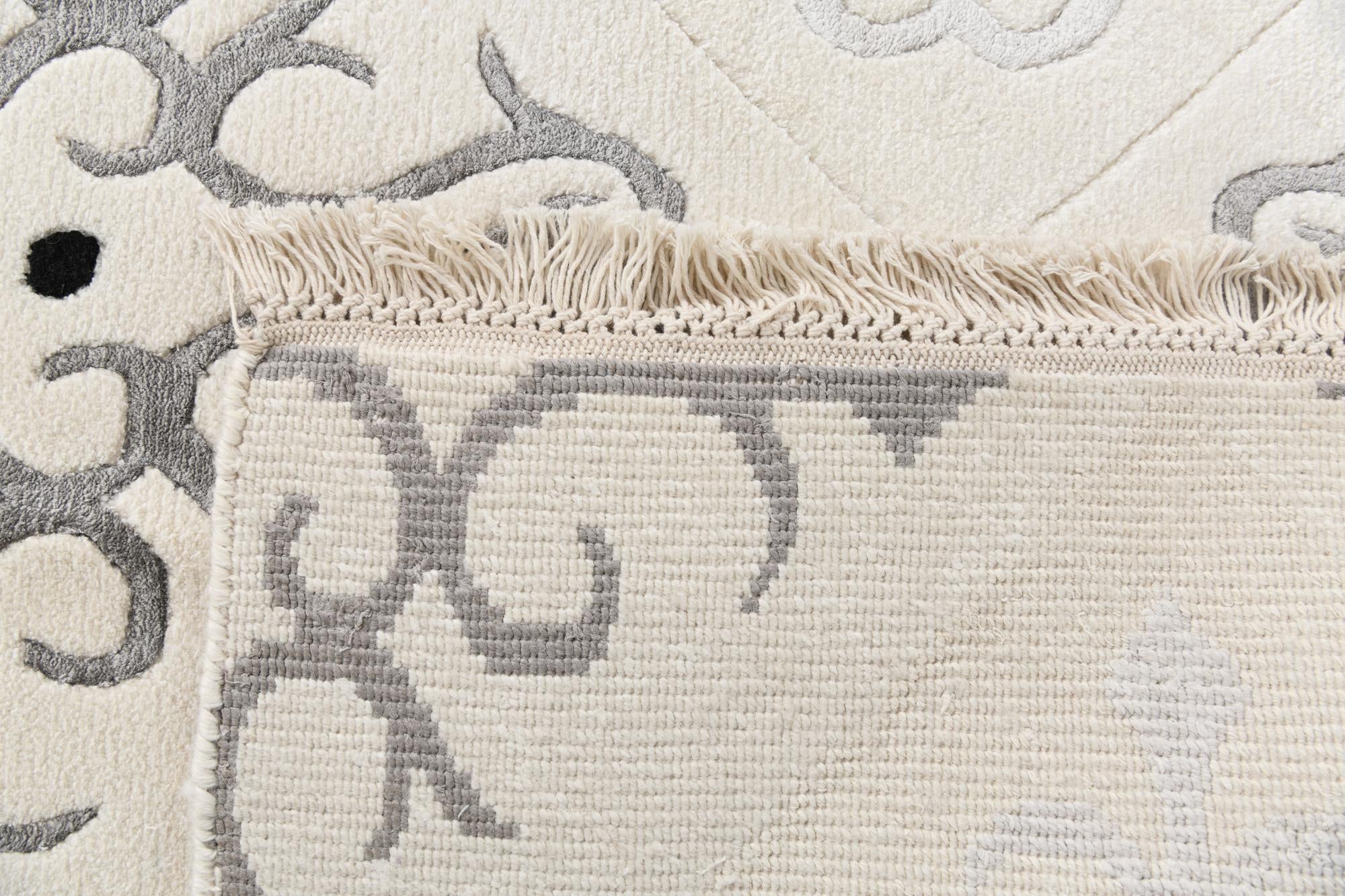 8' 1 x 11' 3 Hand Knotted Darya Wool Rug
