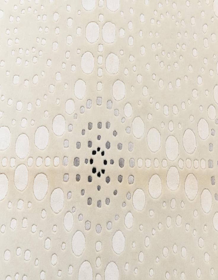 Detail image of 8' 2 x 11' 5  Hand Knotted Darya Wool Rug