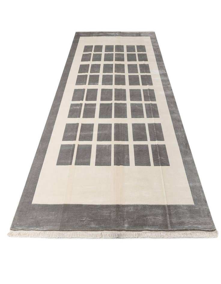 Detail image of 8' 2 x 11' 5  Hand Knotted Darya Wool Rug