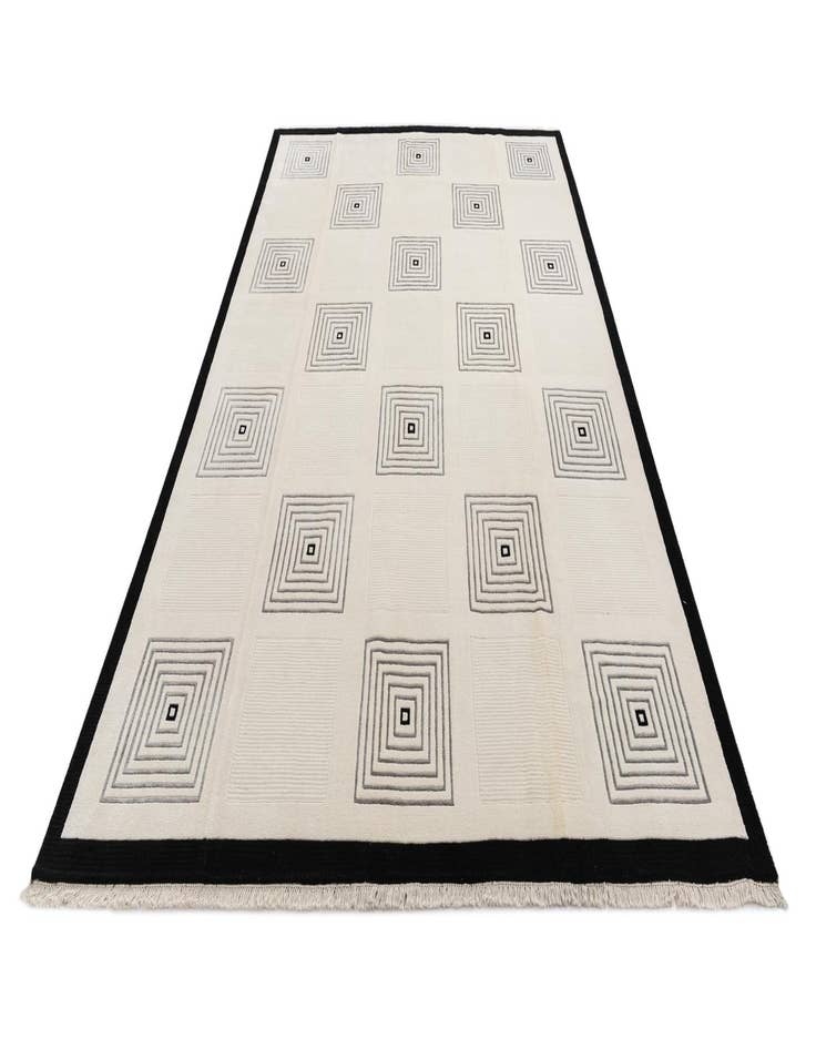 Detail image of 8' 2 x 11' 4  Hand Knotted Darya Wool Rug