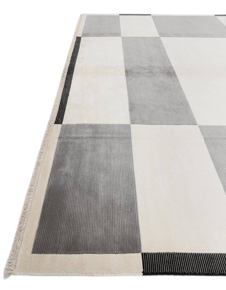 Detail image of 8' 2 x 11' 4  Hand Knotted Darya Wool Rug