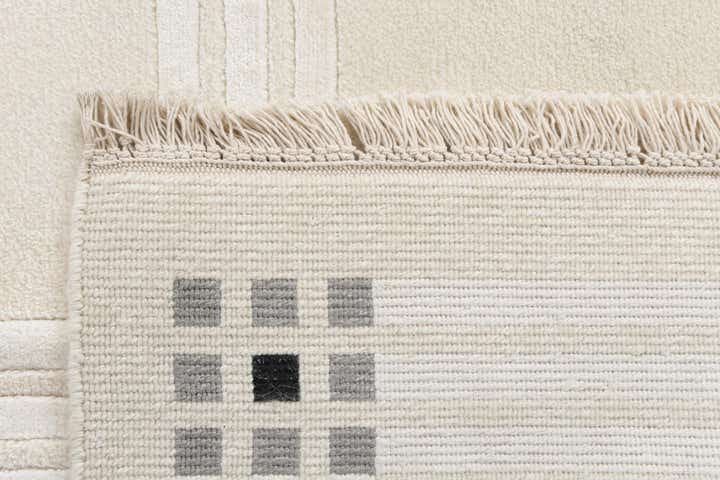 8' 1 x 11' 3 Hand Knotted Darya Wool Rug