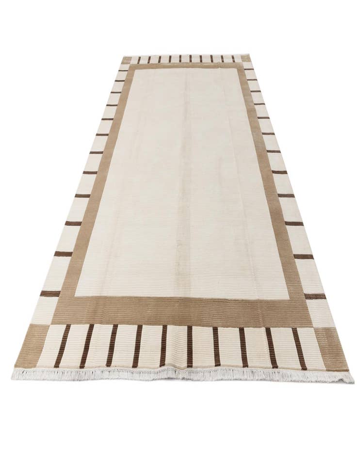 Detail image of 8' 2 x 11' 5  Hand Knotted Darya Wool Rug