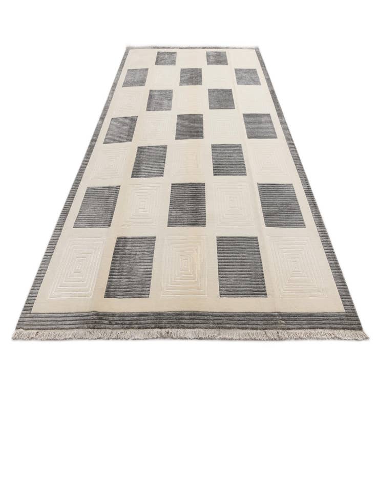 Detail image of 8' 2 x 11' 11  Hand Knotted Darya Wool Rug