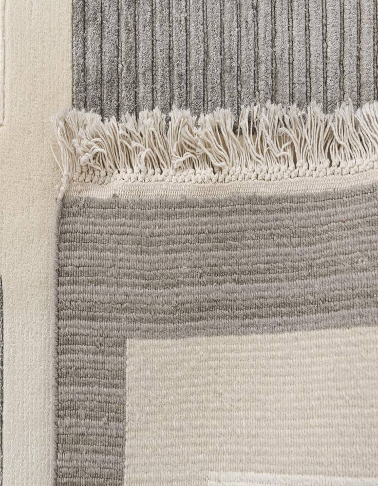 Detail image of 8' 2 x 11' 11  Hand Knotted Darya Wool Rug