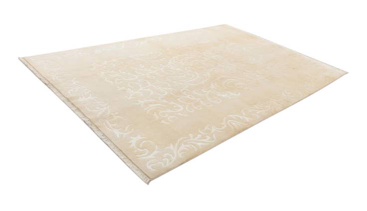 Detail image of 6' 6 x 9' 11 Hand Knotted Darya Wool Rug