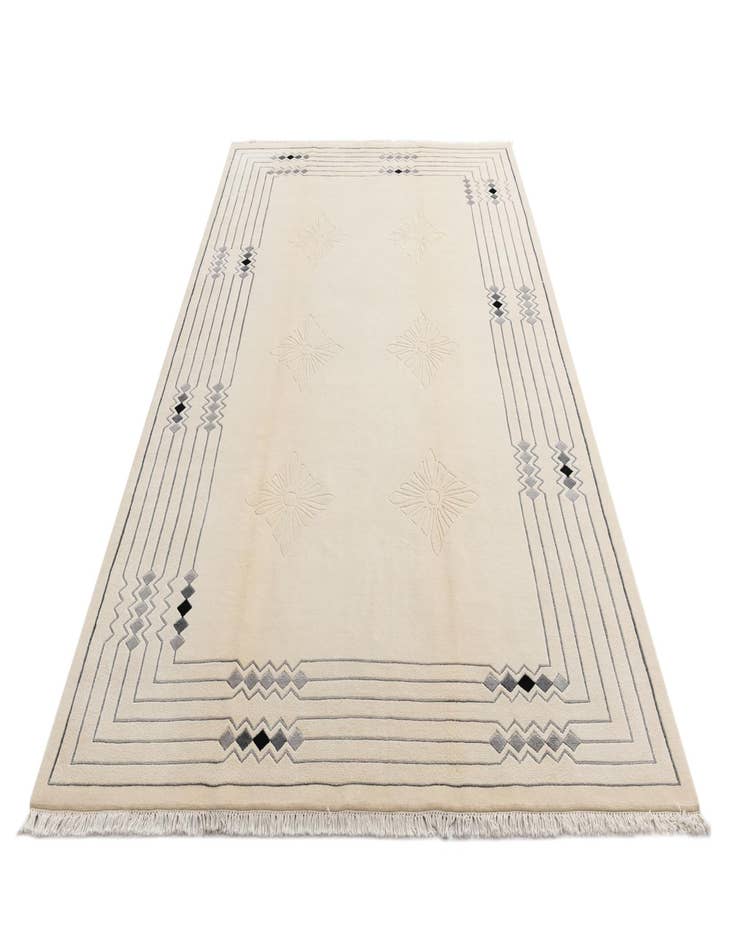 Detail image of 6' 6 x 9' 11  Hand Knotted Darya Wool Rug