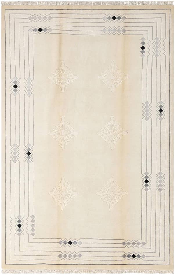 Detail image of 6' 6 x 9' 11 Hand Knotted Darya Wool Rug
