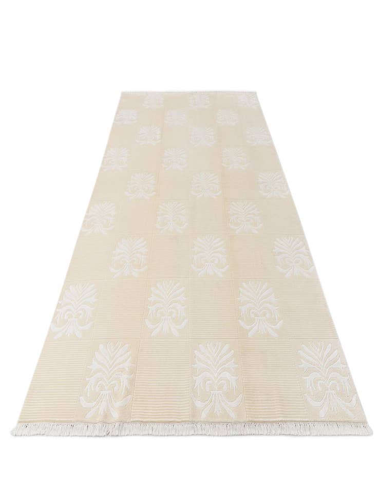 Detail image of 6' 8 x 9' 8 Hand Knotted Darya Wool Rug