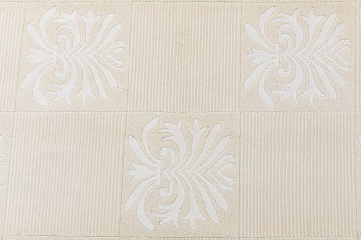 Detail image of 6' 8 x 9' 8 Hand Knotted Darya Wool Rug